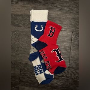 Pro sports team: Boston Red Sox, Indianapolis Colts- size 7-11